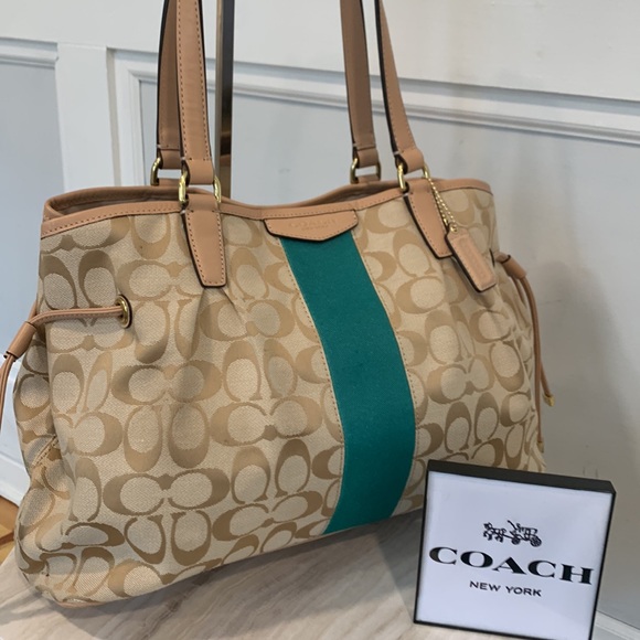 Coach Handbags - Coach Large Vintage Signature Stripe Drawstring Tri-Compartment Carryall Bag